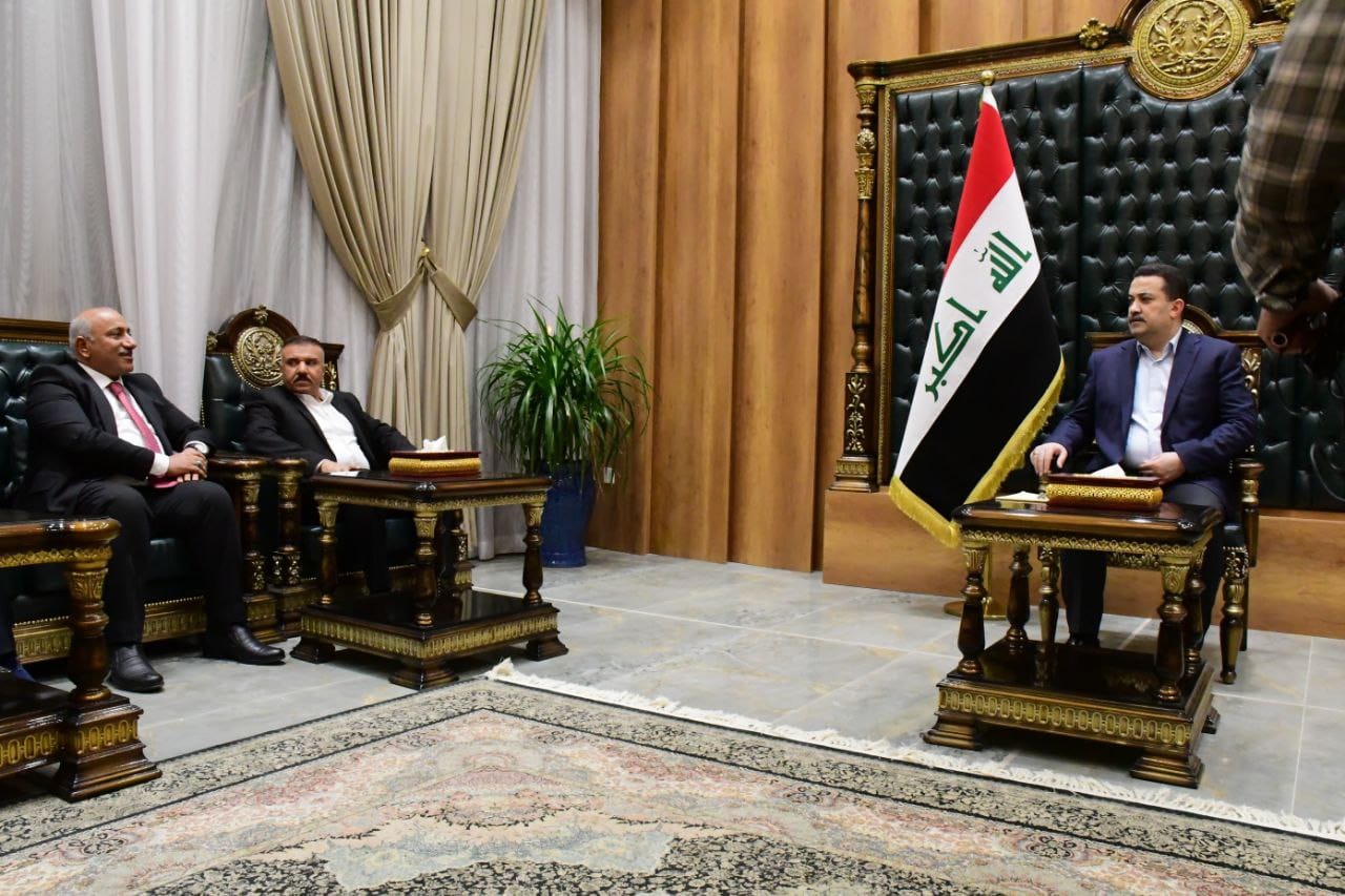 على رأس وفد حكومي.. السوداني يصل كربلاء