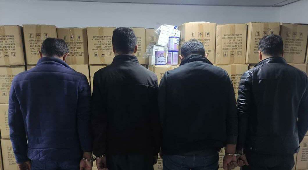 السليمانية.. تفكيك عصابة كانت تنوي تهريب كميات كبيرة من الحبوب الممنوعة لإيران