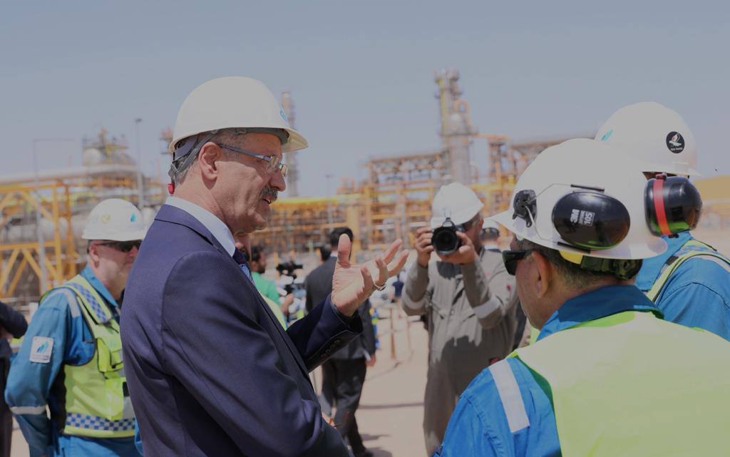 وزير النفط: ماضون في استثمار جميع الكميات المتاحة من الغاز المصاحب