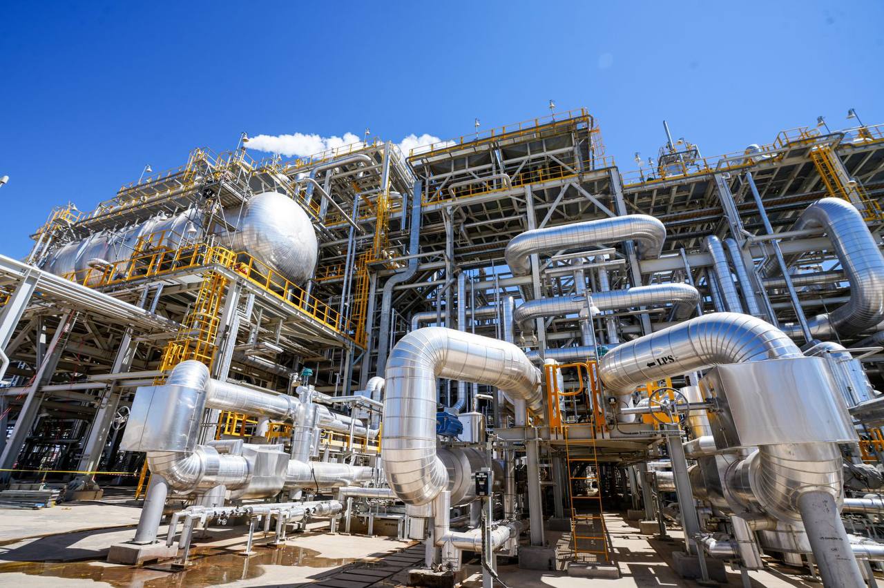 العراق بصدد إبرام عقد مع "توتال" الفرنسية لاستثمار الغاز في 5 حقول نفطية بالبصرة