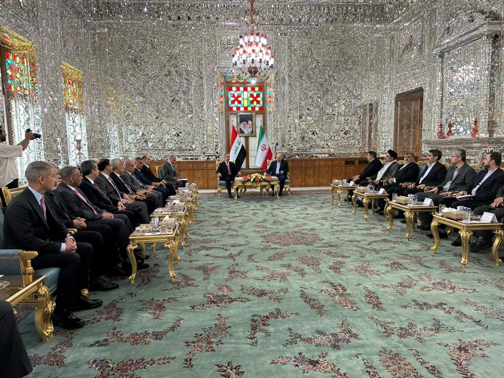 العراق وإيران يبحثان أهمية التعاون القضائي والقانوني