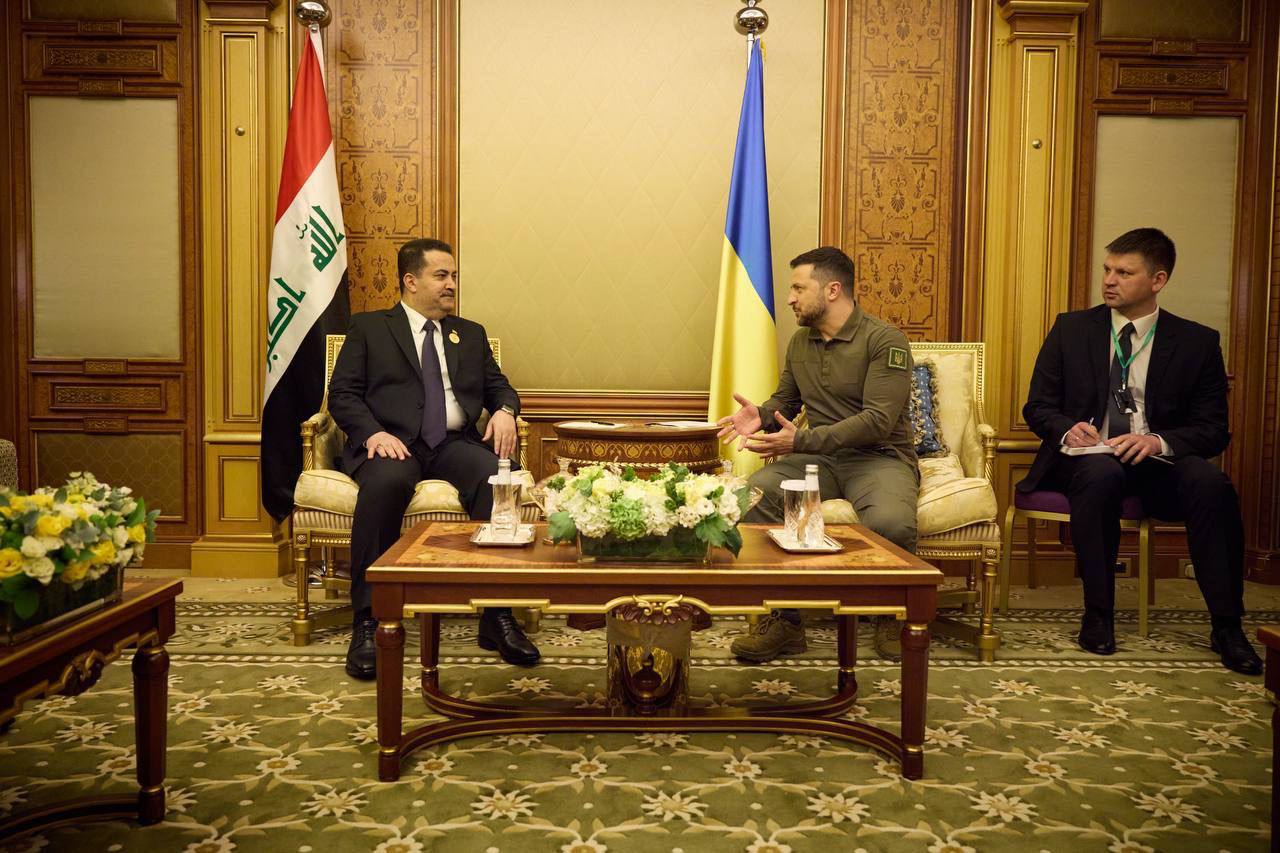 زيلينسكي يدعو السوداني لزيارة اوكرانيا