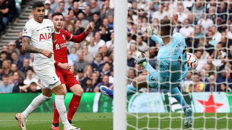 نهاية مؤلمة بعد صمود 96 دقيقة بـ9 لاعبين.. ليفربول يسقط في الوقت القاتل بـ"نيران صديقة" (فيديو)