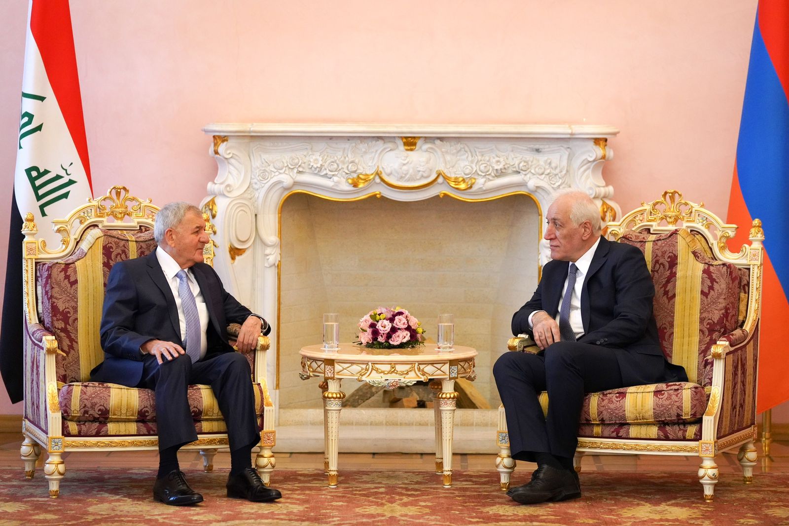 رشيد يحّث على تطوير العلاقات مع أرمينيا ويؤكد تعاطف العراقيين مع "مجازر الأرمن"