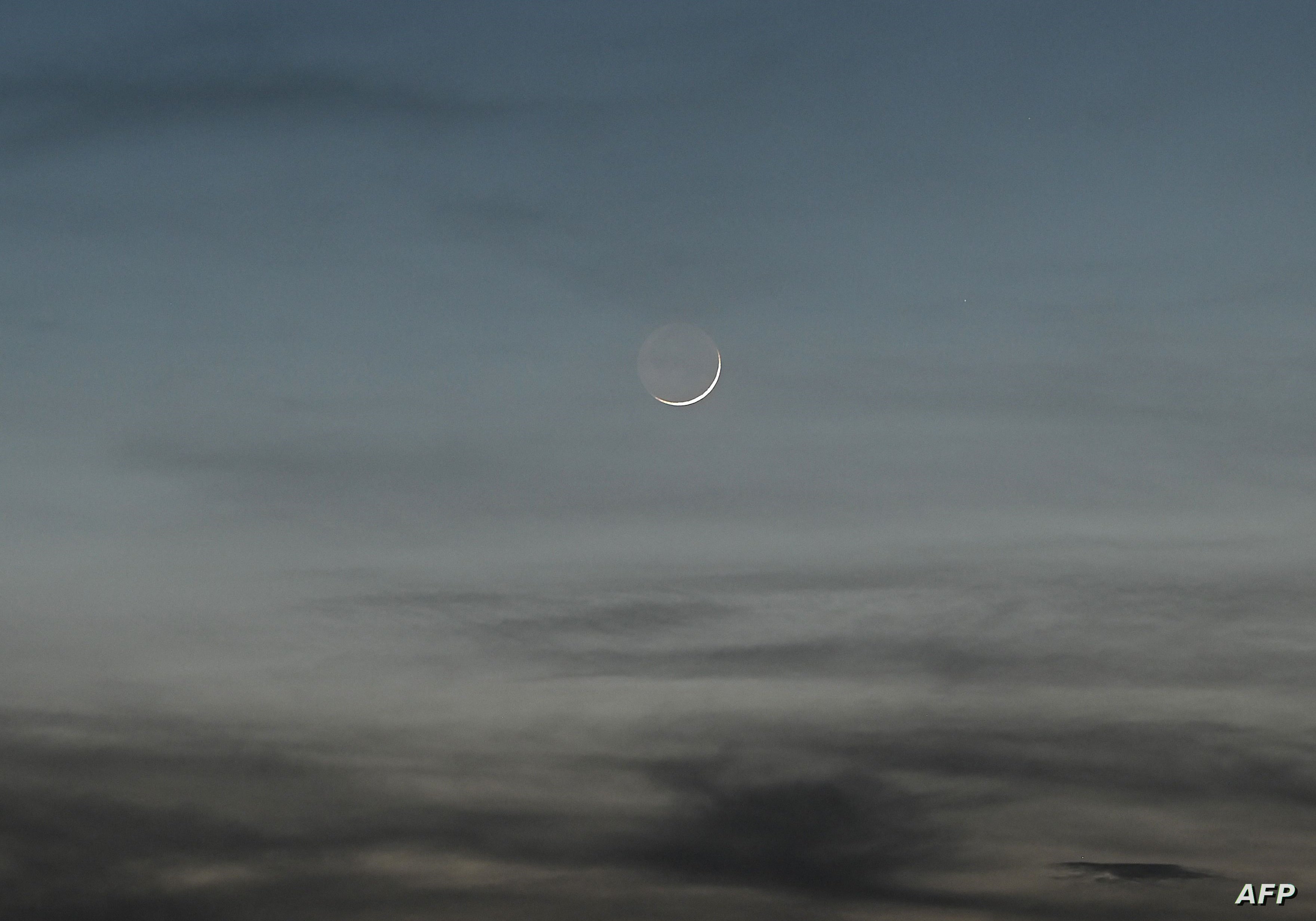 الوقف السني: غداً أول أيام شهر شعبان