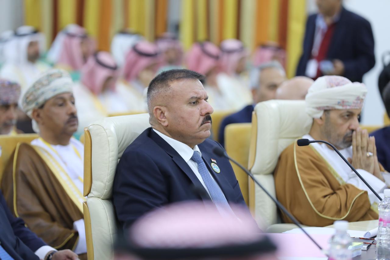 وزير الداخلية العراقي: العالم العربي يواجه تهديداً وجودياً وإبادة جماعية
