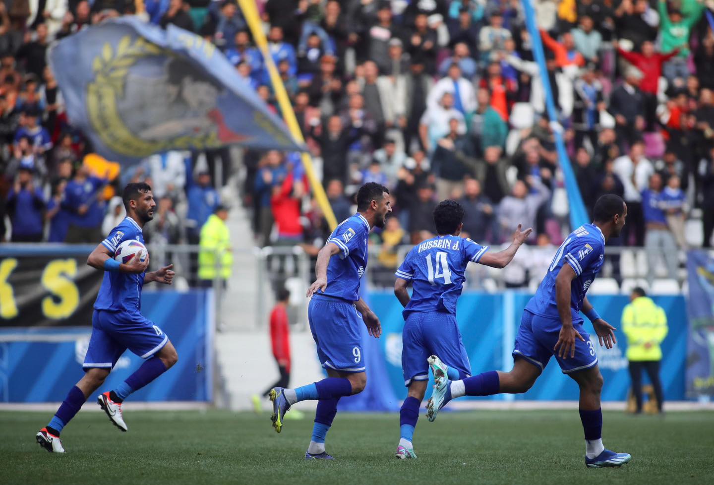 برباعية.. الجوية يحقق الفوز على النفط والكرخ يهزم نفط البصرة (صور)