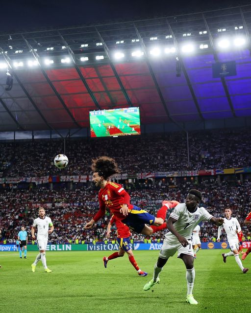 إسبانيا تقهر إنجلترا وتتوج بكأس أوروبا للمرة الرابعة