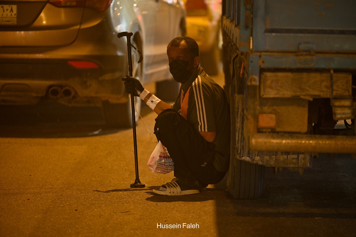 كركوك.. عاصفة ترابية تتسبب بسقوط لوحة إعلانية وتصيب 4 مدنيين