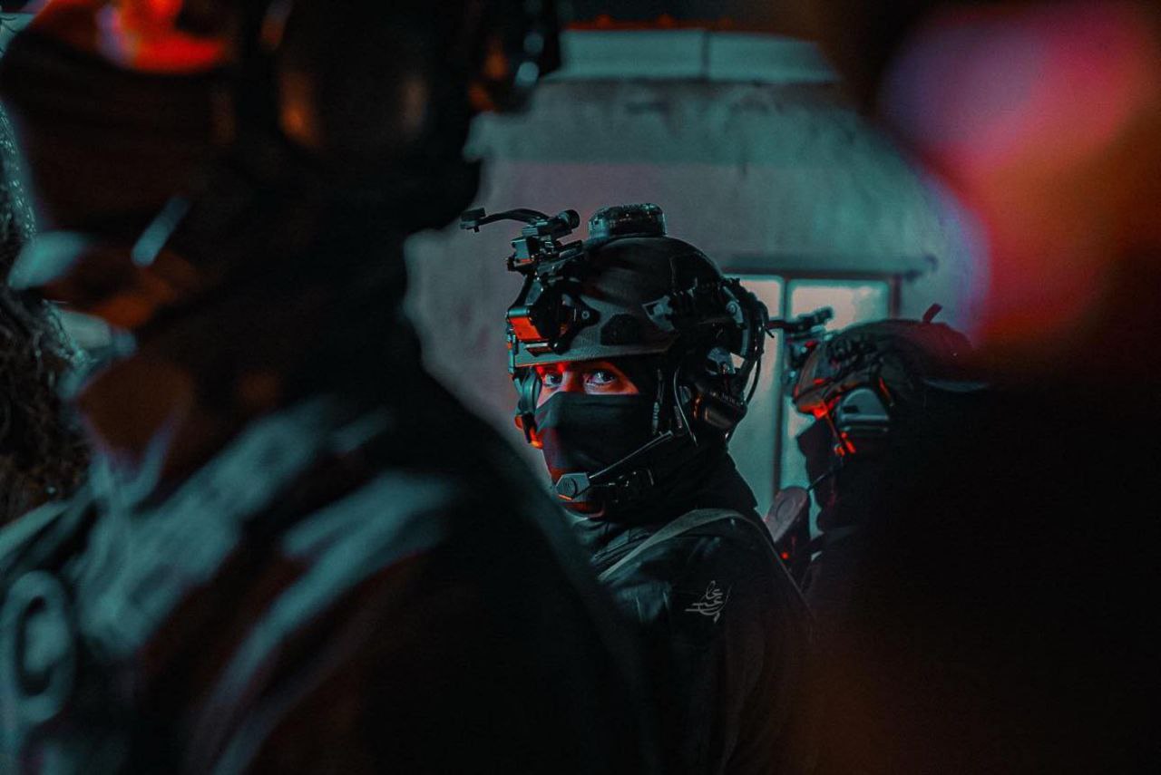 بتهم مخدرات وسرقة و"مليون دولار".. اعتقال 12 شخصاً نصفهم أجانب بالعراق