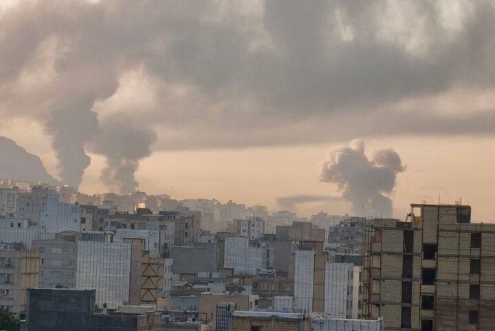 استشهاد وإصابة 53 شخصاً اثر هجمات صاروخية علی تبريز