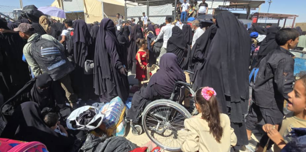 وسط مخاوف أمنية واجتماعية.. العراق يعيد المئات من "عائلات داعش" إلى مناطقها في صلاح الدين