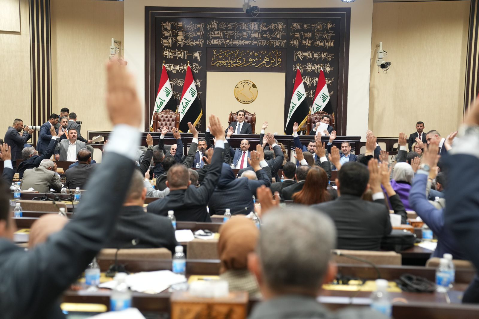 بعد جدل نيابي.. البرلمان العراقي يصوت على قائمة السفراء الجدد