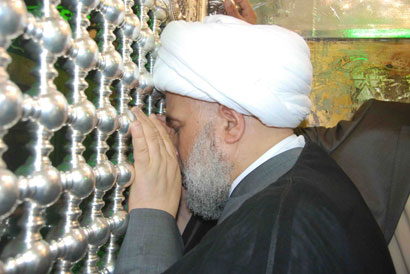 امين عام العتبة الحسينية يزور العتبة الكاظمية ويطلع على الواقع العمراني فيها