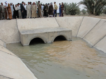 افتتاح  مشروع تبطين نهر الرشديه في ناحية الحر غرب كربلاء بكلفة قدرها  مليار و 600 مليون دينار (تقرير مصور)