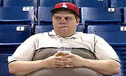 شاب ايراني يبلغ وزنه 176 كيلوغراما وعمره 18 عاما ويرغب بألاكلات السريعة (تقرير)