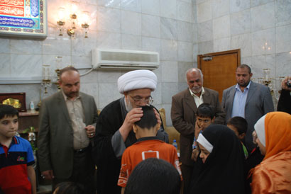 منظمة "عيون الرحمة الإلهية" للأيتام لموقع نون : أغلب المناطق النائية لا يصل إليها المسؤولون والايتام فيها محرومون من الرعاية الحكومية والمدنية