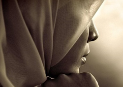 الحكم على مسلمة في ايطاليا بدفع غرامة لارتدائها الحجاب