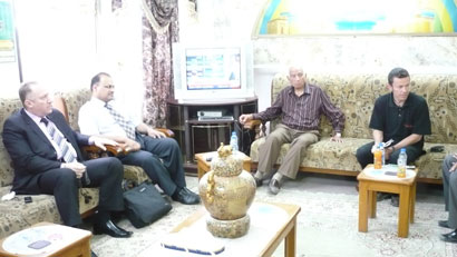 صحيفة الموندو الاسبانية تزورغرفة تجارة كربلاء وتعلن ان اسبانيا عارضت الحرب على العراق وهي تسعى اليوم لتطوير اقتصاده