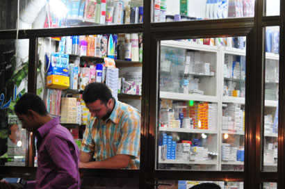 ارتفاع أسعار الأدوية  في صيدليات كربلاء بين نوعية الدواء وجشع التاجر مسؤولية تقع على عاتق من ..؟؟