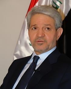 وزير المالية يعزل 4 موظفين في المصرف العقاري لايداعهم عملة مزورة لدى البنك المركزي