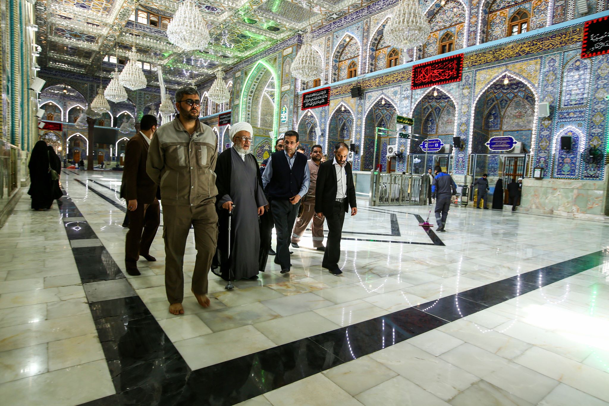 بالصور:ممثل المرجع السيستاني يتفقد اقسام العتبة الحسينية