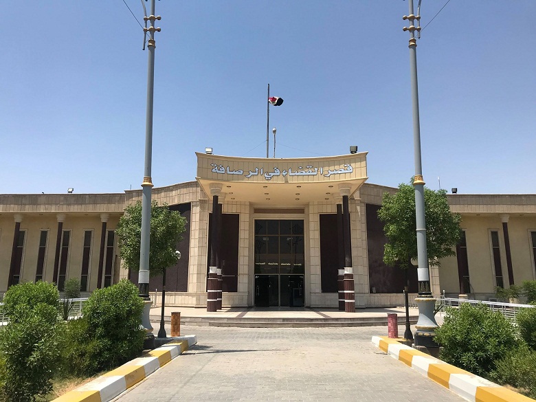 تحقيق الرصافة توقع ضابطا برتبة عميد في الداخلية متلبساً بالرشوة