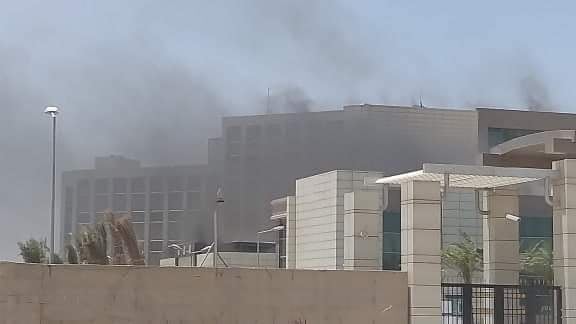 بالصور:حريق في المستشفى التركي شبه المنجز بكربلاء