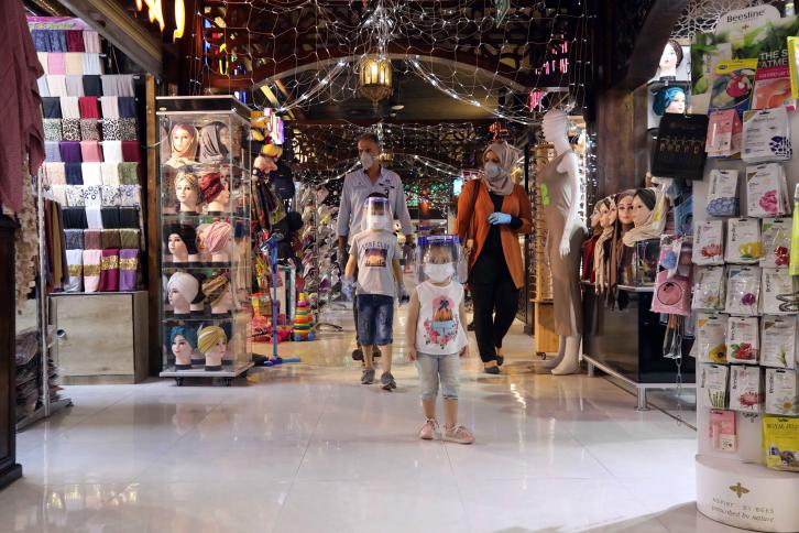 إصابات كورونا في إيران تقارب 280 ألفاً بينما تقترب من 100 ألف في العراق.. تعرف على اصابات كورونا في دول المنطقة