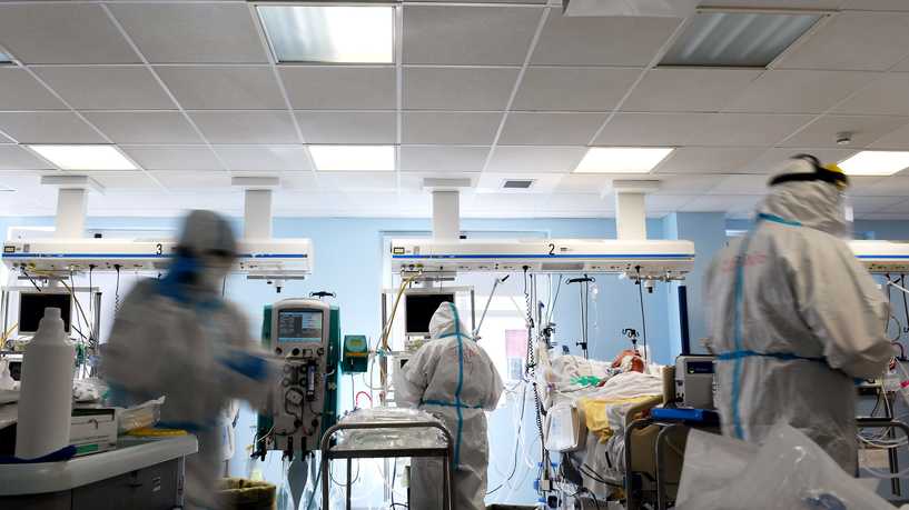 مخاوف من امتلاء المستشفيات.. أوربا تغلق أبوابها بسبب انتشار كبير لكورونا