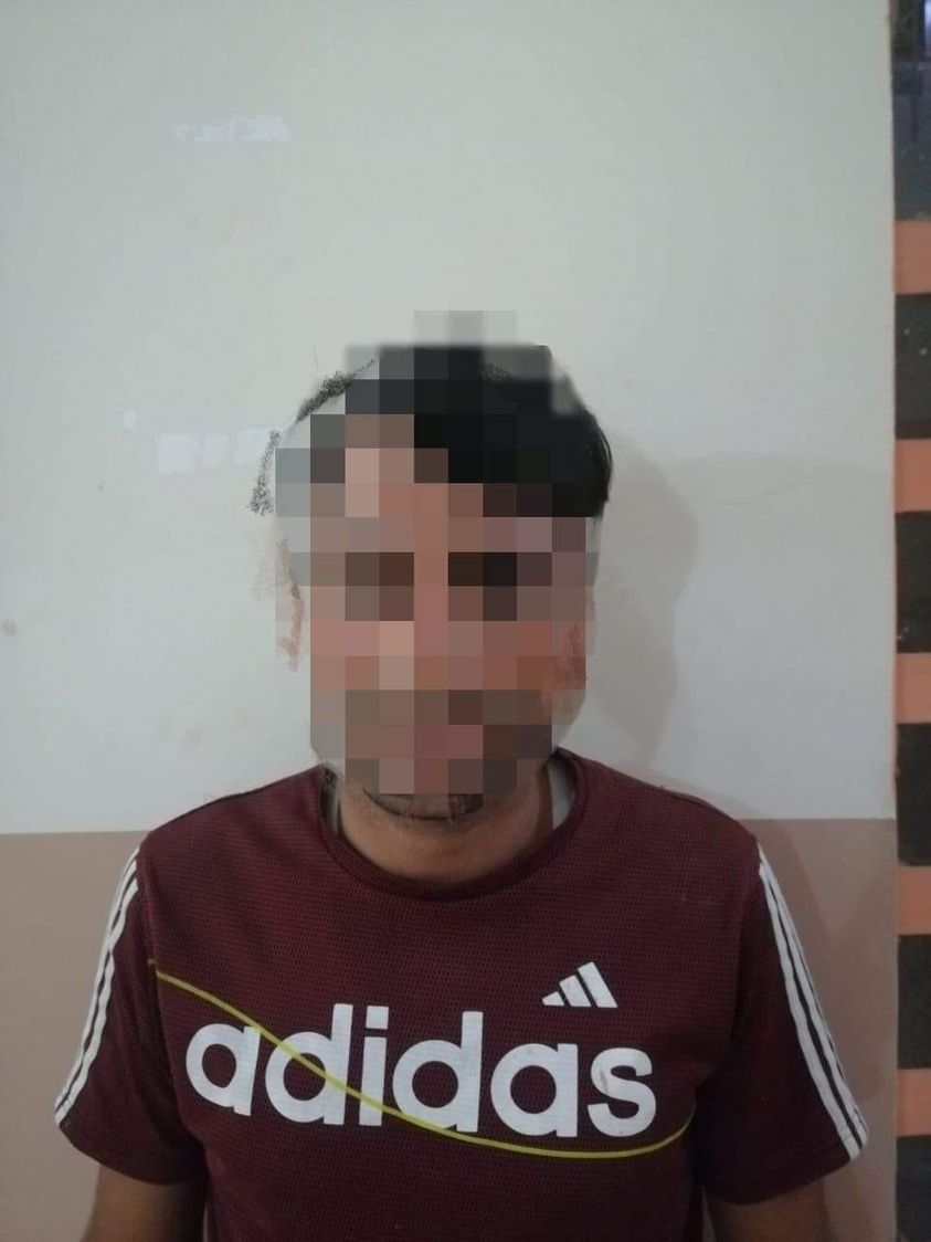 كربلاء :شرطة الهندية تلقي القبض  على متهم  قام برمي بيت أقاربه برمانات دخانيه