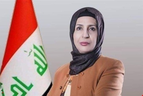 نائبة تهاجم المكاتب الاقتصادية للأحزاب وتؤكد سيطرت هذه المكاتب على مقدرات الوزارات