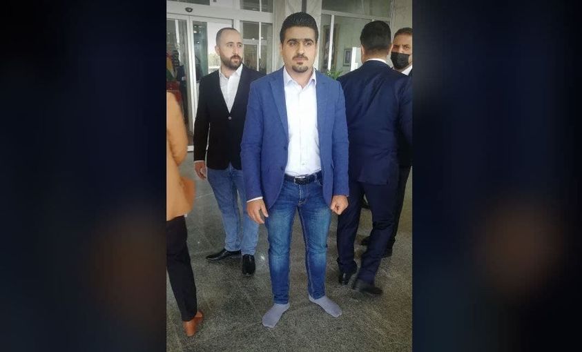تراشق بالاحذية داخل برلمان كردستان العراق