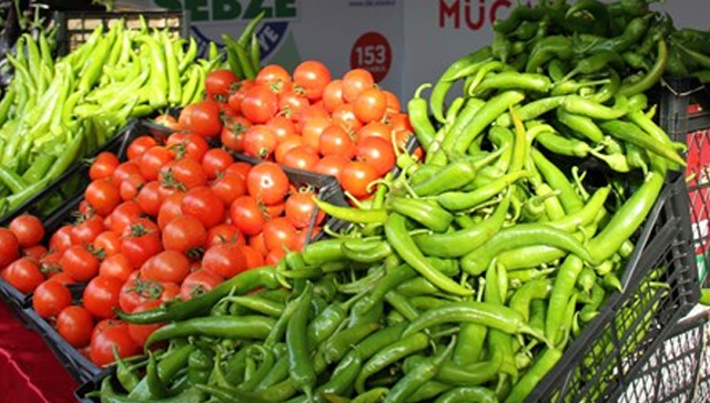 تركيا تعد العراق وأربع دولٍ أخرى اسواقاً رئيسية لصادراتها من الفواكه والخضر