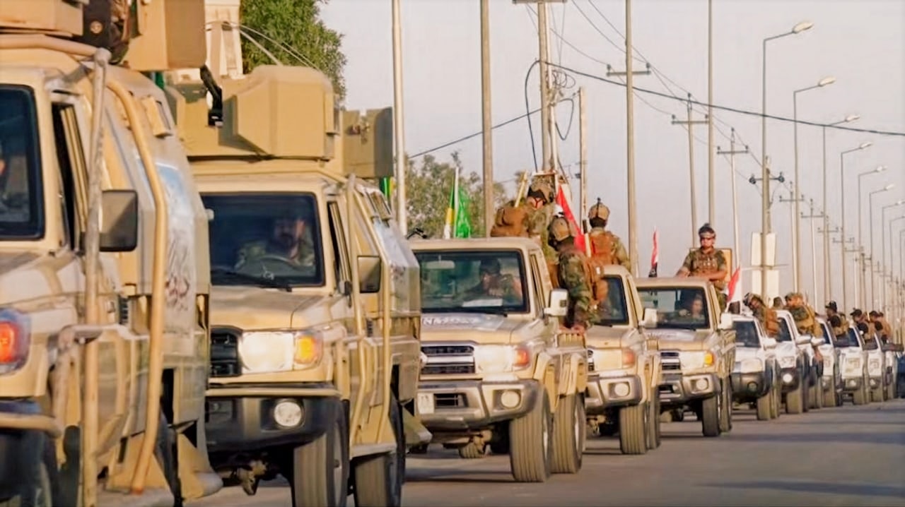 فرقة من حشد العتبات المقدسة تنشر قواتها على امتداد 11 كم من النجف الأشرف باتجاه بابل لتأمين حياة الزائرين