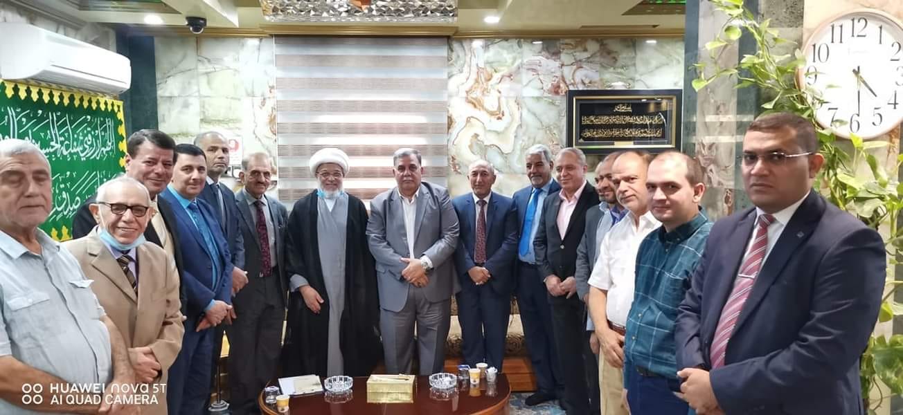 اعيان كربلاء يكرمون الشيخ عبد المهدي الكربلائي لدعمه المشاريع الاستراتيجية التي تخدم العراق والعراقيين