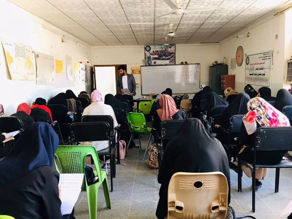 للسنة الثانية على التوالي إقامة دورات تدريبية مجانية لطلبة الصفوف المنتهية في قضاء الحسينية بكربلاء(مصور)