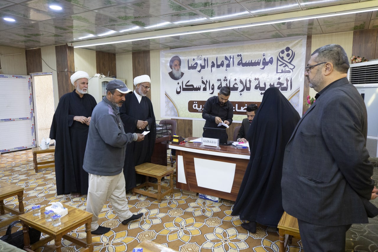 المرجع السيستاني يمدُّ يدَّ العون لعشرات الاسر في كربلاء