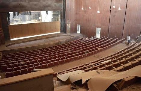 مجلس الوزراء يوجه وزارة الاعمار والإسكان بتحويل عقار مسرح الرشيد إلى دائرة السينما والمسرح