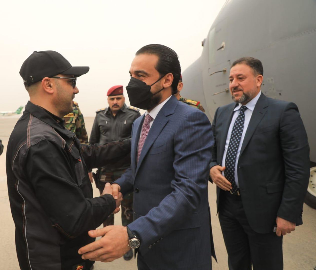 بينهم الخنجر.. مكتب الحلبوسي يكشف عن أسماء الوفد الذي التقى بالصدر