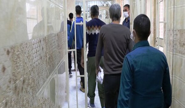 طهران تنقل سجنائها بالعراق الى داخل ايران