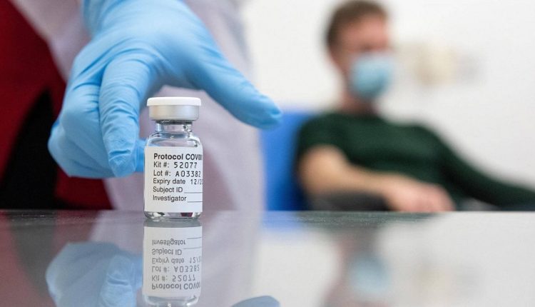 الصحة تعلن نسبة التلقيح ضد كورونا في العراق