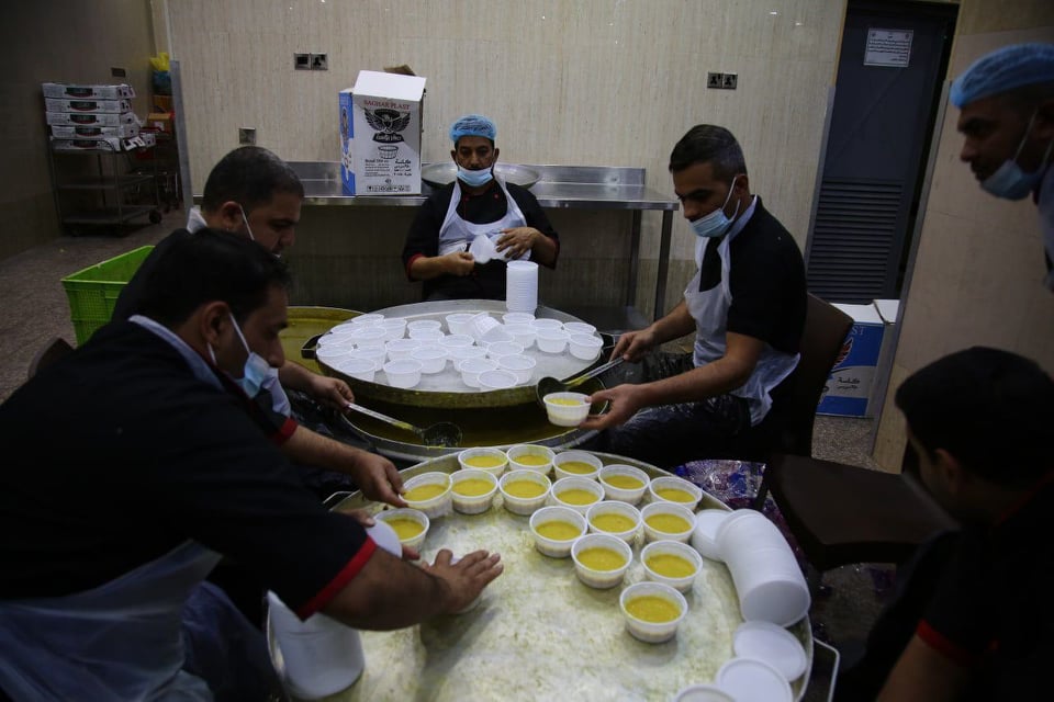 في شهر رمضان المبارك مضيف العتبة الحسينية يوزع نحو (367) الف وجبة