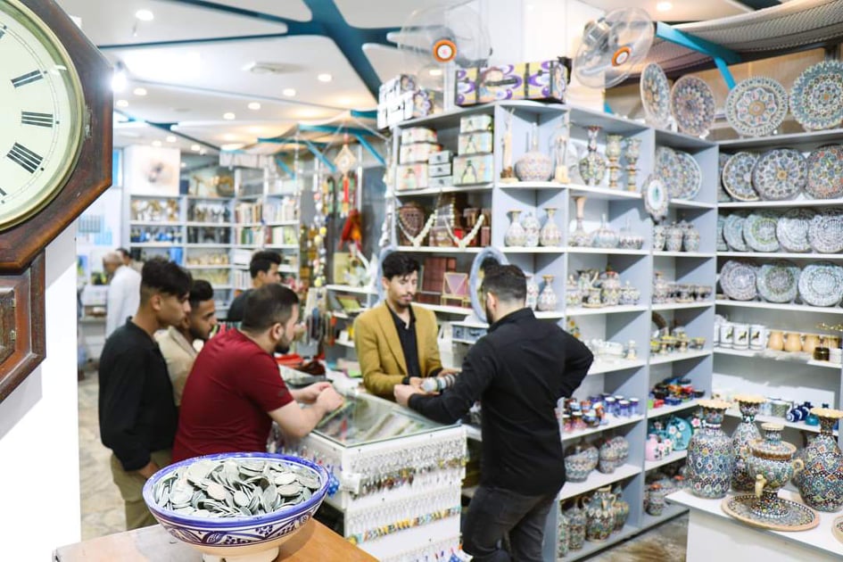 بعد كفاح دام  أكثر من (22) عام.. شاب يحقق حلمه بتأسيس متحف في الديوانية (صور)