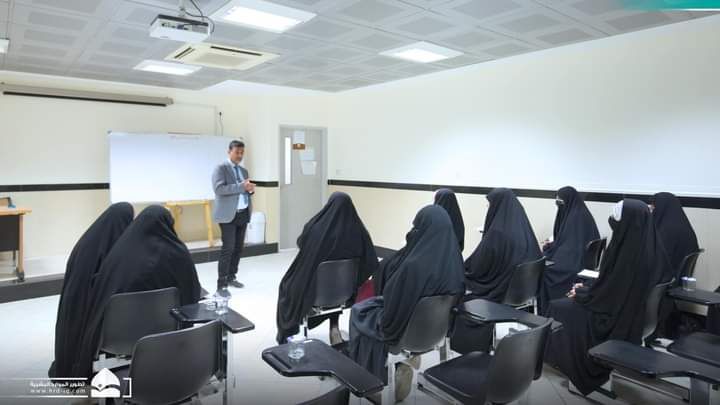 بالفيديو: اختتام دورة صحفية للتمكين من صناعة الاخبار وتحريرها لكوادر نسائية تعمل في اقسام العتبة الحسينية