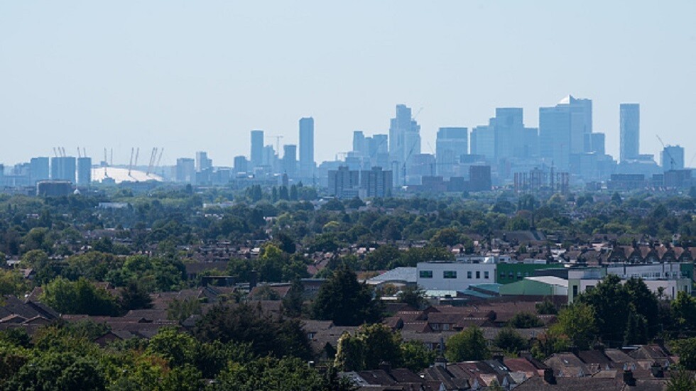 عمدة لندن يحذر من شتاء دون تدفئة وطعام