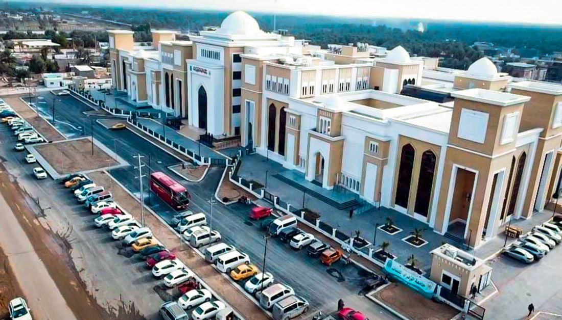 ٦ مليار دينار:انفقتها العتبة الحسينية المقدسة كمنح وتخفيضات للطلبة المتعففين وابناء الشهداء بجامعتي الزهراء و وارث الانبياء