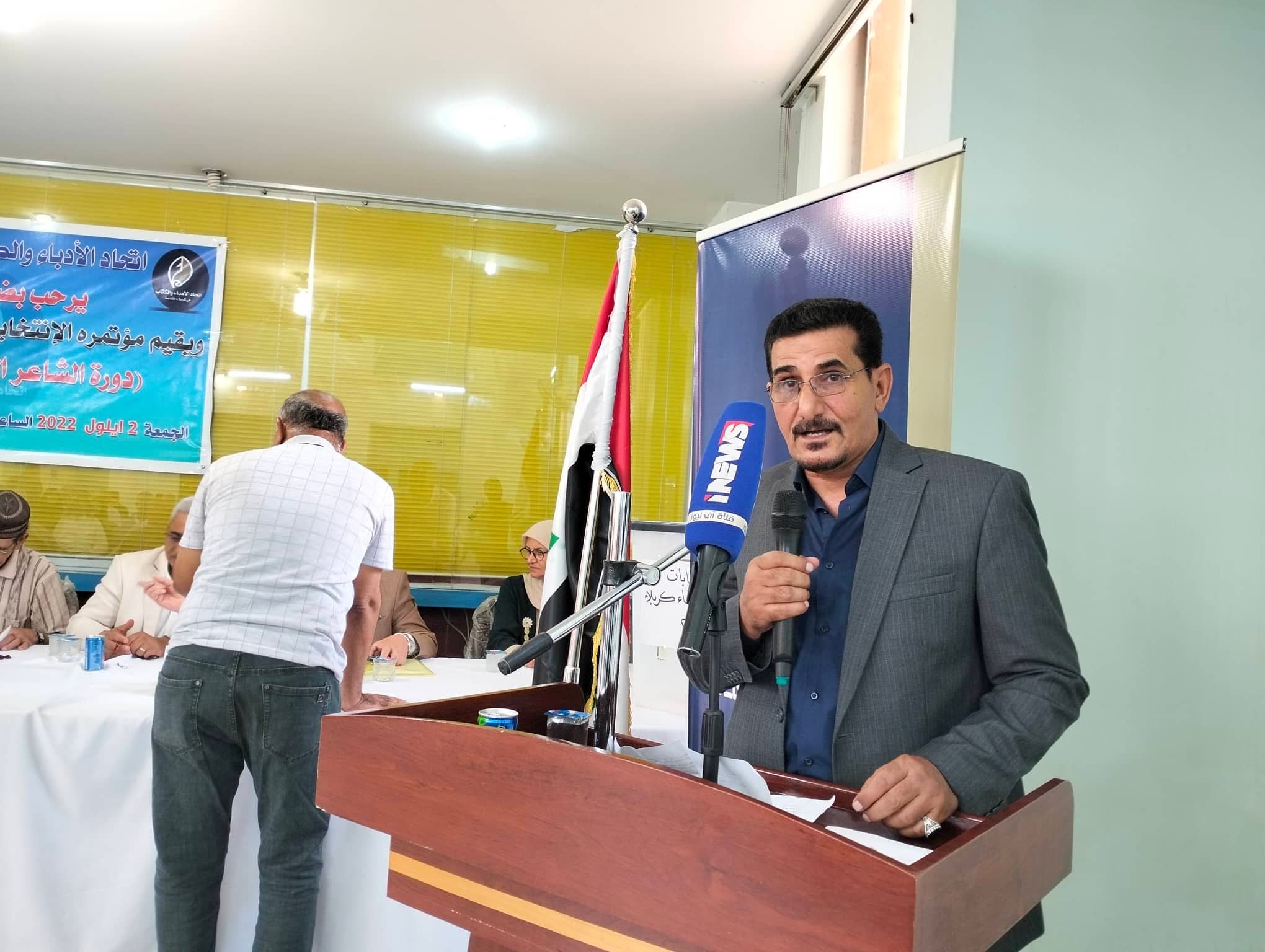 ادباء كربلاء يجددون ثقتهم له :سلام البناي يفوز برئاسة اتحاد الأدباء للمرة الثانية على التوالي(صور)