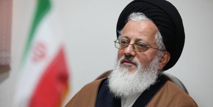 ممثل الخامنئي في العراق يحذر من تحريف زيارة الاربعين ببث التفرقة