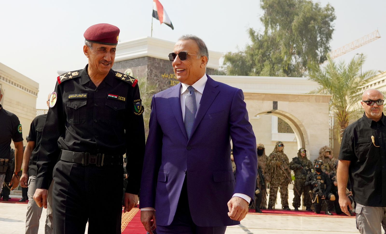 الكاظمي يزور مقر جهاز مكافحة الإرهاب